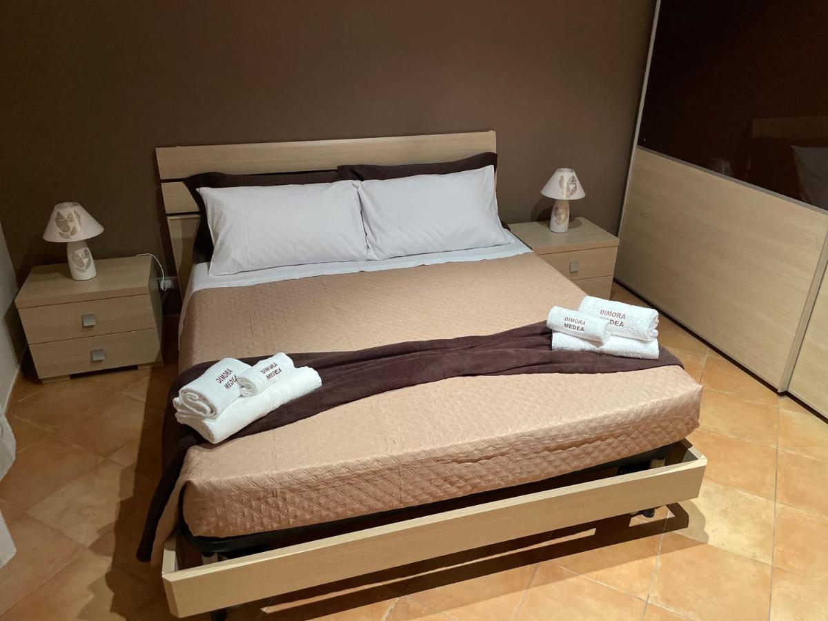 Dimora Medea Apartman Szirakúza Kültér fotó