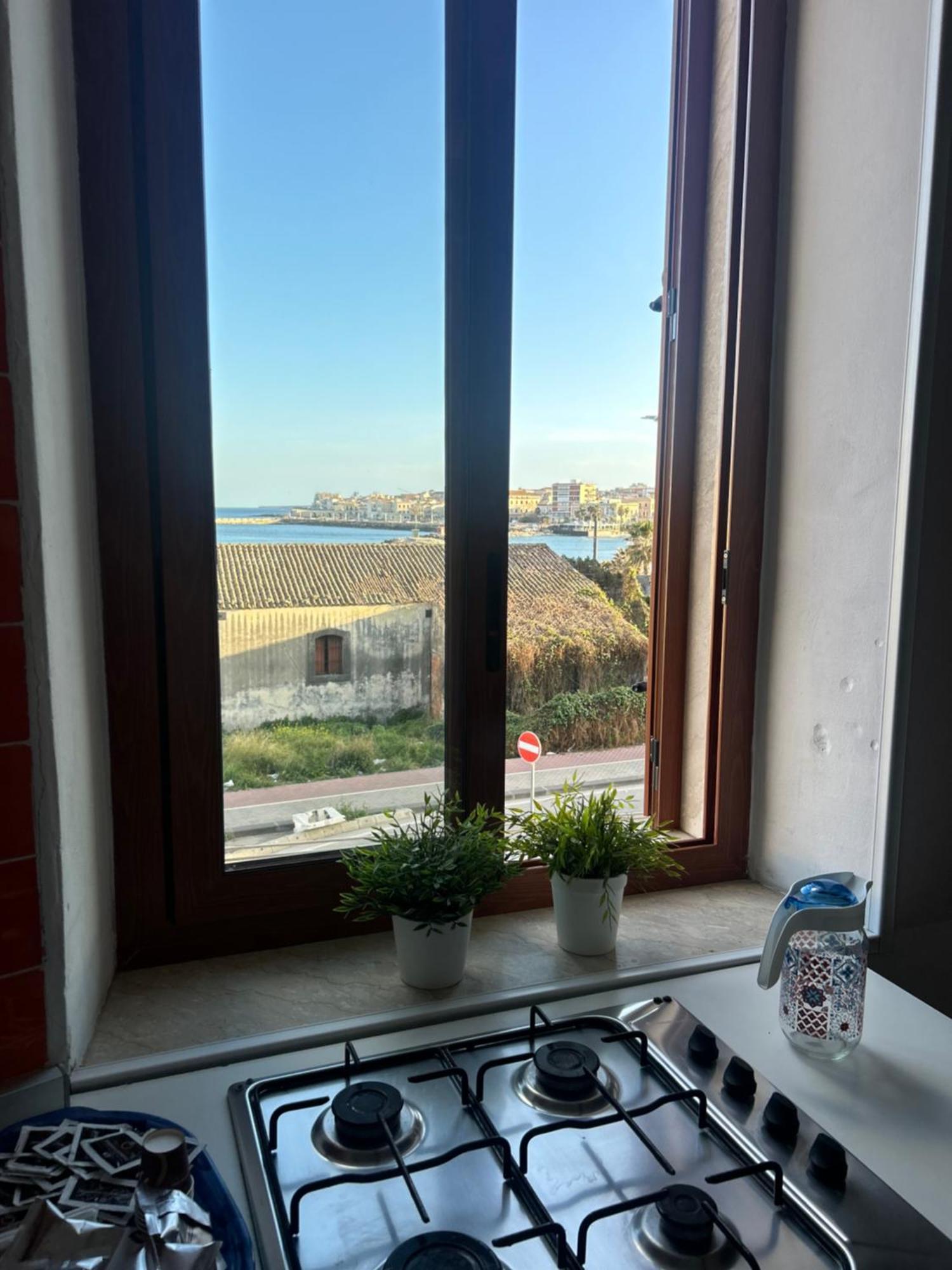 Dimora Medea Apartman Szirakúza Kültér fotó